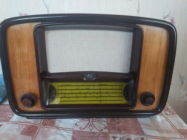 qədim radio: Işlekdir Ziş radiola restavrasiya olunub her seyi islekdir super