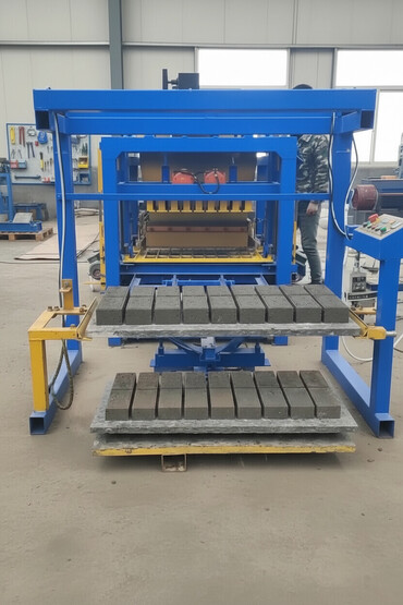 Производство брусчатки: Вибропрес Китай на заказ для Производства Брусчатки Бардюр — 2