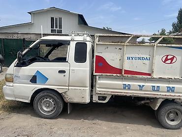 полик на машина: Легкий грузовик, Hyundai, Б/у — 3