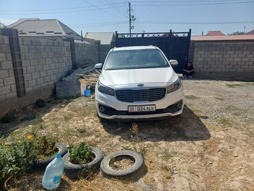 опель зафира б: Белый минивэн Kia Carnival с просторным салоном и комфортными
