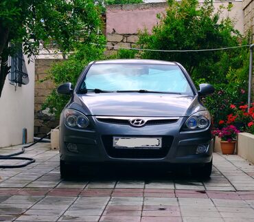 Hyundai: Hyundai i30: 1.4 l | 2011 il Hetçbek — 1
