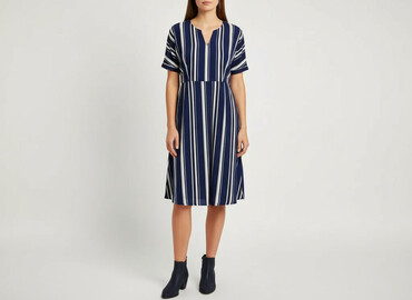bluzka siateczka z cyrkoniami stradivarius: Women`s dress, size M