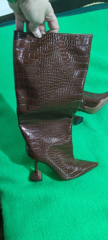 labrador zenska obuca: High boots, 40 at lalafo.rs labrador zenska obuca: High boots, 40