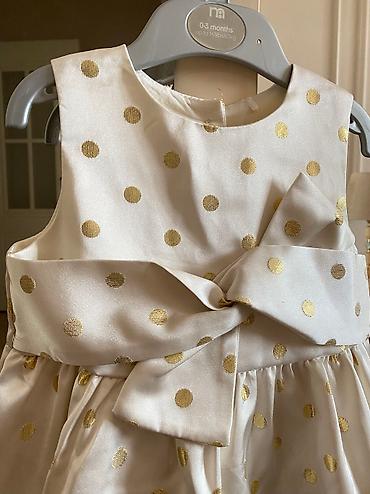 платье: Платье от mothercare 18-24 months. Надевалось 1 раз.
1 dəfə geyinilib — 2