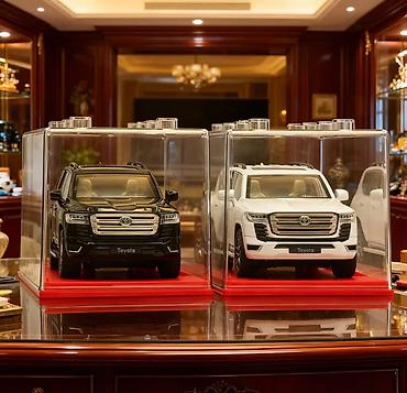 Məhsul: Toyota Land Cruiser model avtomobil (ekspozisiya qutusu ilə)