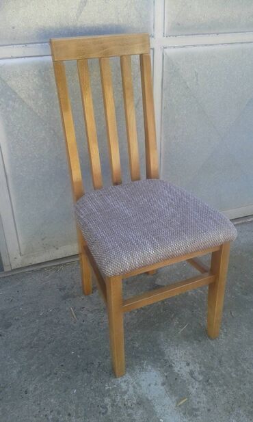 Stolice: Stolice za Terpezariske Cena po komadu 30 e Boju tapacira i drveta — 25