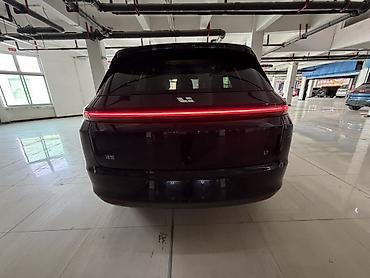 Продажа авто: Lixiang L7: 2023 г., Гибрид, Кроссовер — 9