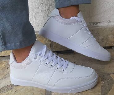 Women's Sneakers and athletic shoes: 46 — 3