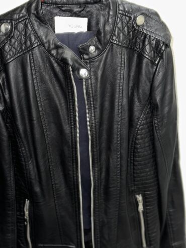 холлофайбер куртка: Кожаная куртка, Кожзам, Приталенная модель, XS (EU 34), S (EU 36), M (EU 38)