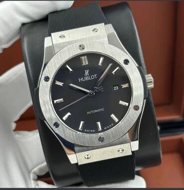 кол саатар: Классические часы, Hublot, Вьетнам, Мужские, Новый