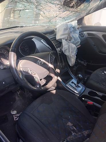 qəzali: Hyundai Elantra 2011 Qezali satlir YPX Aryisi var — 10