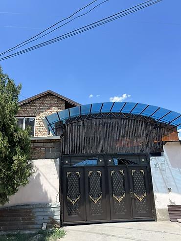 для двора: Продаётся частный дом с внутренним двором под прозрачным арочным — 1