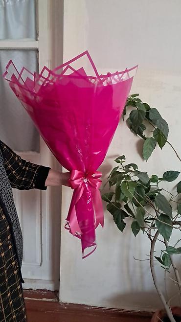 oğlan üçün hediyyeler: Məhsul: Gül buketləri və dekorativ hədiyyələr - Zərif gəlin buketi — 8
