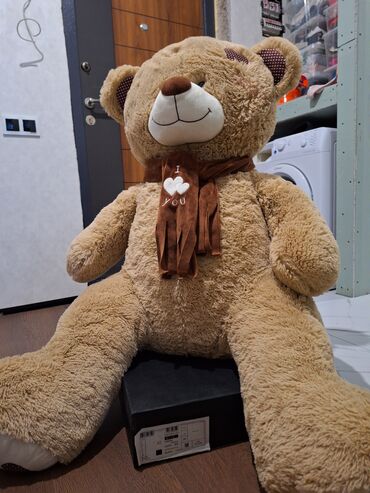 большие игрушки: Продаю большой медведь всидячем положении 90см цена 950 самовывоз