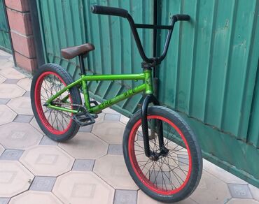 купить самокат для трюков в бишкеке: BMX велосипед, Рама L (172 - 185 см), Б/у