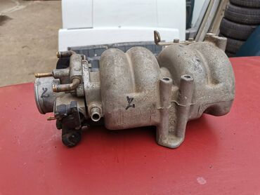 Auto delovi: Usisna grana sa klapnom i senzorima Lada 21214 Niva broj 2. Polovno — 6