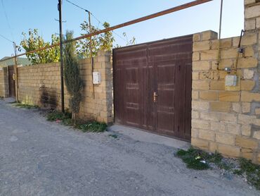 bakida heyet evlerinin satisi: 2 otaqlı, 81 kv. m, Orta təmir