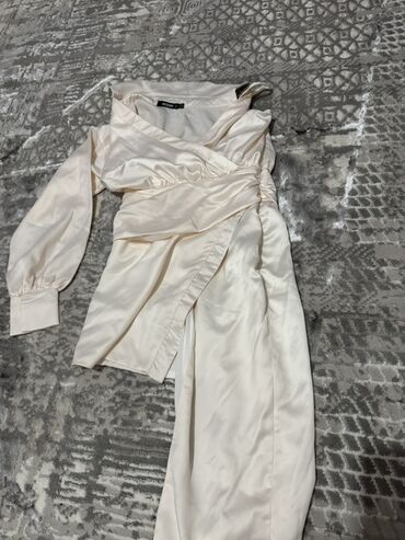 Брючные костюмы: Набор женской одежды в классическом стиле (4 предмета): 1) Черная — 9