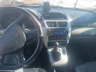 Mitsubishi: Mitsubishi Space Wagon: 2001 г., 2 л, Механика, Бензин, Минивэн — 12