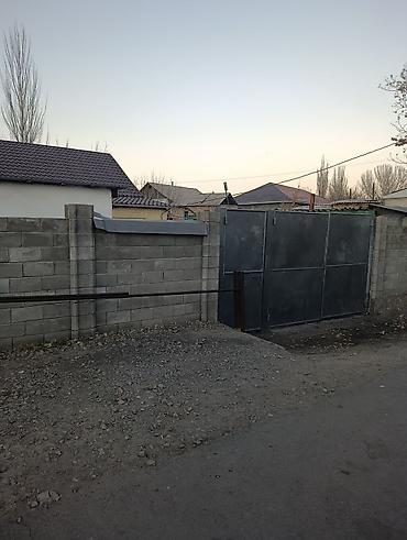 Продажа коттеджей и домов: Продаётся дом с двором и хозяйственными постройками. - Тип — 2