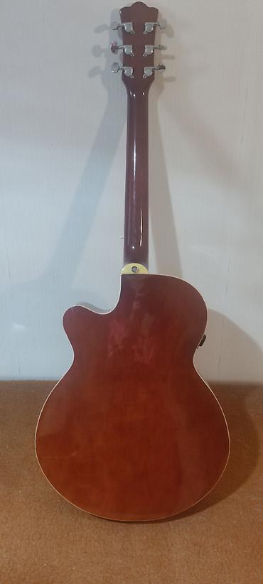 gitara tornado: Elektro-akustik gitara – cutaway korpuslu, sunburst rəng keçidli — 2