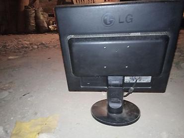 18: LG Flatron LCD monitor - Ekran diaqonalı: təqribən 19" - Model xətti — 2