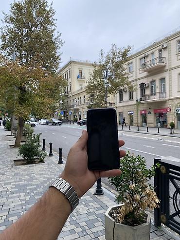 iphone 7plus: IPhone 11, Qara — 3