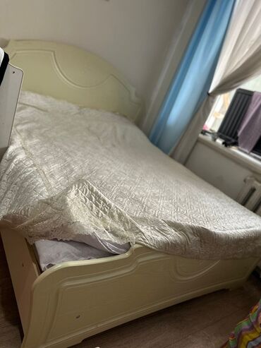старые кровати: Уктоочу бөлмө гарнитуру, Колдонулган, Эки кишилик керебет, Орусия, Жыгач, Өзү алып кетүү, түсү - Саргыч боз
