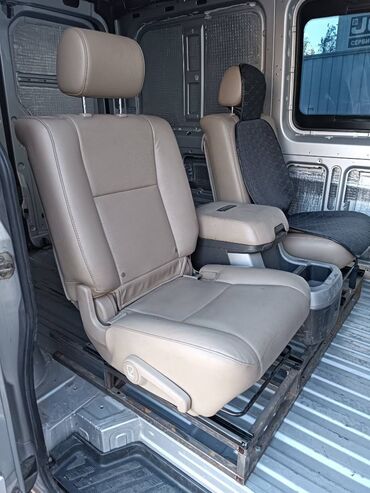 реставрация сидений автомобиля из кожи: Заднее сиденье, Toyota