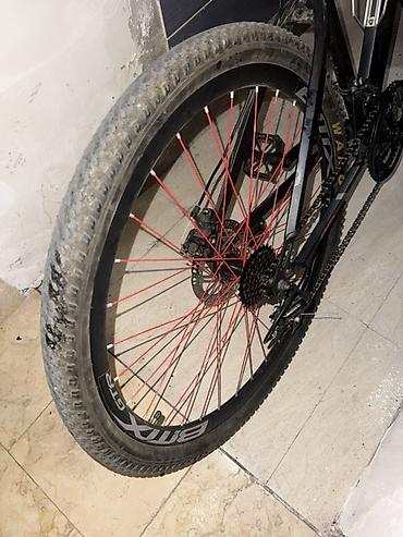 Dağ velosipedləri: BMX GTR dağ velosipedi - Rəng: Qara/qırmızı kombinasiya - Çərçivə — 15
