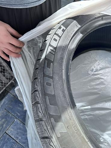 Шиналар жана дисктер: Зимние шины TRACMAX почти новая - Размер: 235/50 R21 - Индекс — 1