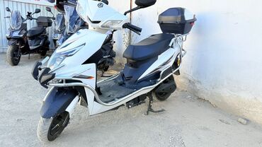 байк мото: Скутер 125–150 см³ (по дизайну серии Z8/Viper) в спортивном стиле