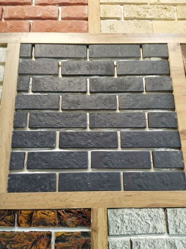 ev ucun led isiqlar: Dekorativ kərpic fakturalı divar panelləri/plitələri. - Rəng: tünd