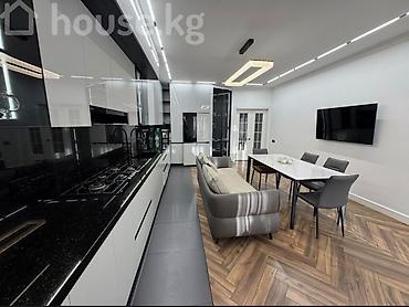 Продажа коттеджей и домов: 6 комнат и более, 320 м², Бишкек — 8