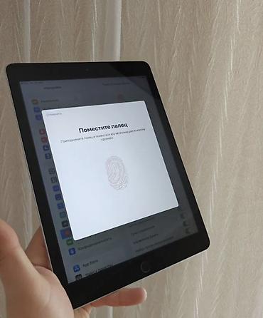 iphon 17: Планшет, Apple, память 32 ГБ, 9" - 10", Wi-Fi, Б/у, Классический цвет - Серый — 3