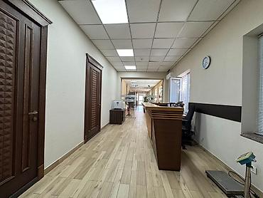 Продажа офисов: Продажа офисов 360 м², С ремонтом, С мебелью, Административное здание, 1 этаж — 9