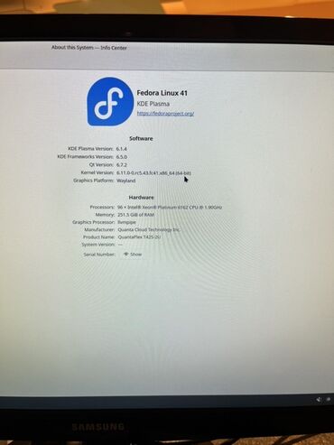 Serverlər: Quanta Computer Inc. şirkətinin istehsalı olan bu server, böyük həcmdə — 12