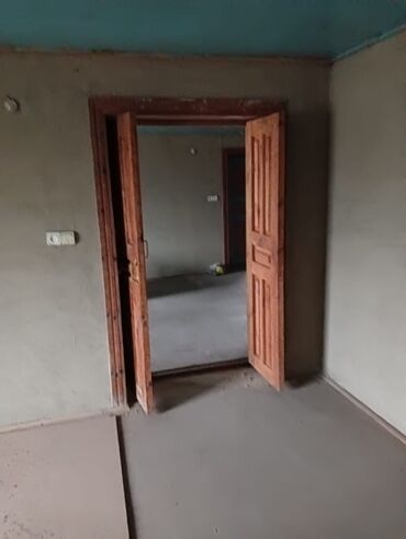 Həyət evləri və villaların satışı: 3 otaqlı, 90 kv. m, Kredit yoxdur, Orta təmir — 6