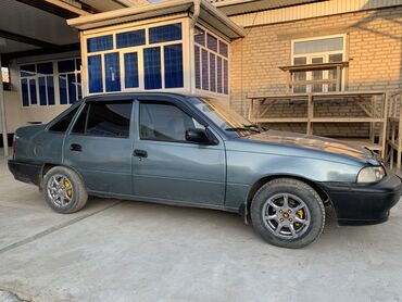 Daewoo: Daewoo Nexia: 1997 г., 1.5 л, Механика, Бензин, Седан