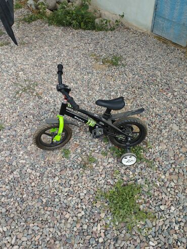 детский двухколесный велосипед от 3 лет: Коляска, цвет - Зеленый, Б/у