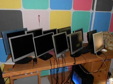 Monitori: Monitori Razno. Pogledajte i ostale moje oglase, a za sve ostalo — 11