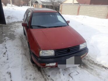 Volkswagen: Volkswagen Golf: 1993 г., 1.8 л, Механика, Бензин