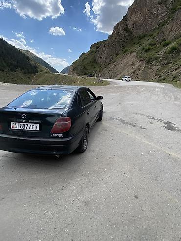 Транспорт: Toyota Avensis: 2002 г., 2 л, Автомат, Бензин, Седан — 3