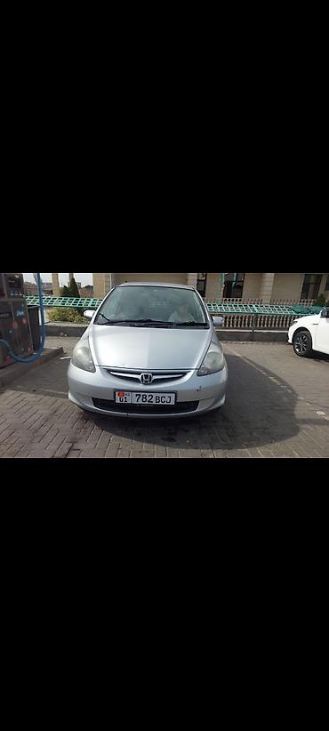 Honda Fit: 2007 г., 1.3 л, Автомат, Бензин, Хэтчбэк