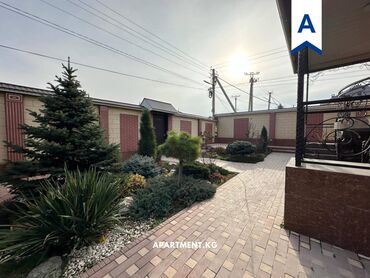 Долгосрочная аренда домов: 300 м², 7 комнат — 5