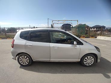 hond: Honda Fit: 2002 г., 1.3 л, Автомат, Бензин, Хэтчбэк — 2
