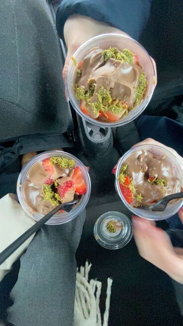 Готовые блюда, кулинария: Дубайский Шоколад, клубника в шоколаде Невероятно вкусный.В — 22