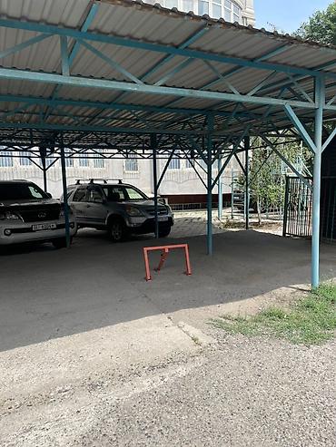 Продаю парковочное место во дворе дома по ул. Сыдыкова, 178 Продается