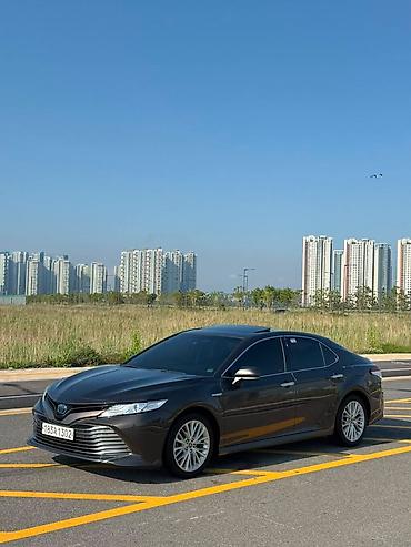 corolla 2016: Toyota Camry: 2019 г., Гибрид, Седан — 3