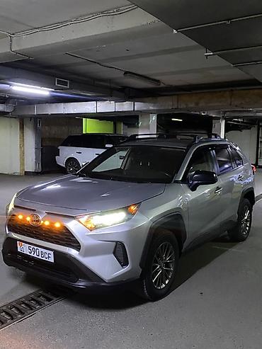 1025 2: Toyota RAV4: 2019 г., 2.5 л, Автомат, Бензин, Кроссовер — 1